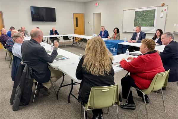 Sorensen and USDA Under Secretary Torres Small Announce $18 Million to Expand Broadband Access in Northwestern Illinois
